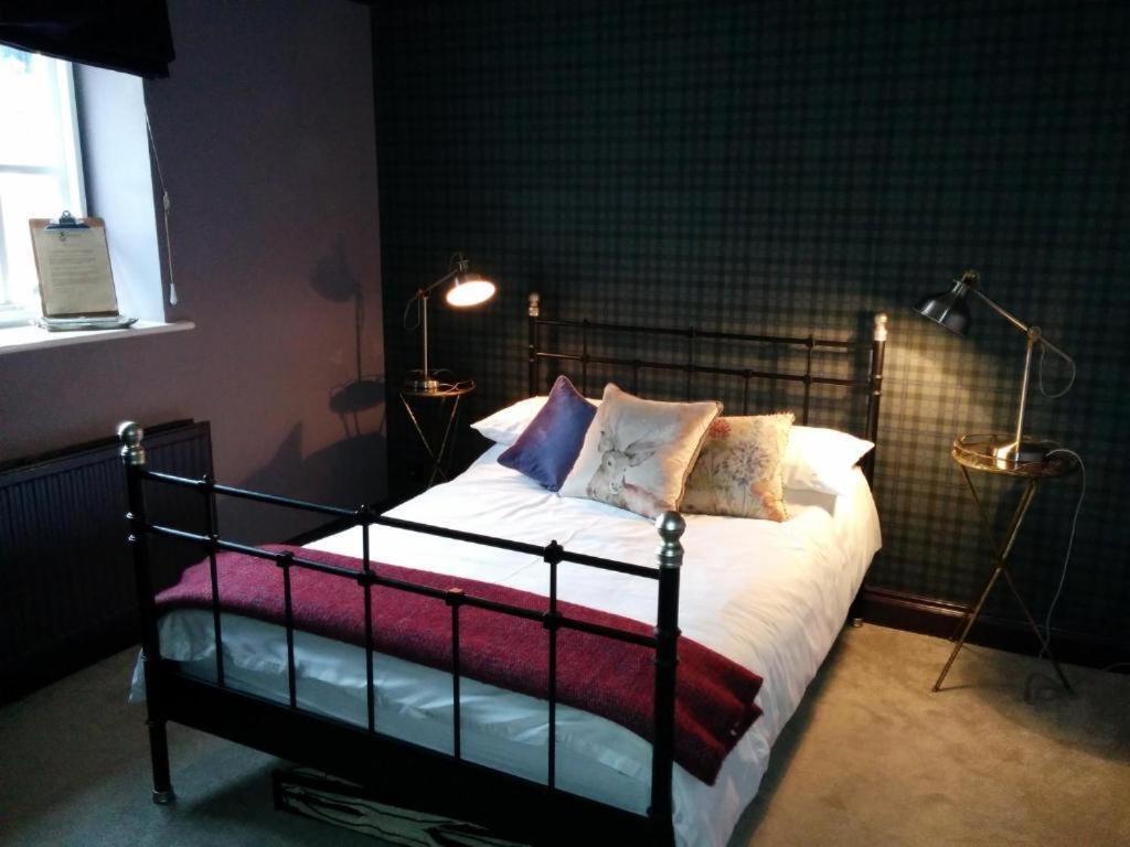 The Manners Pub With Rooms Bakewell Bagian luar foto
